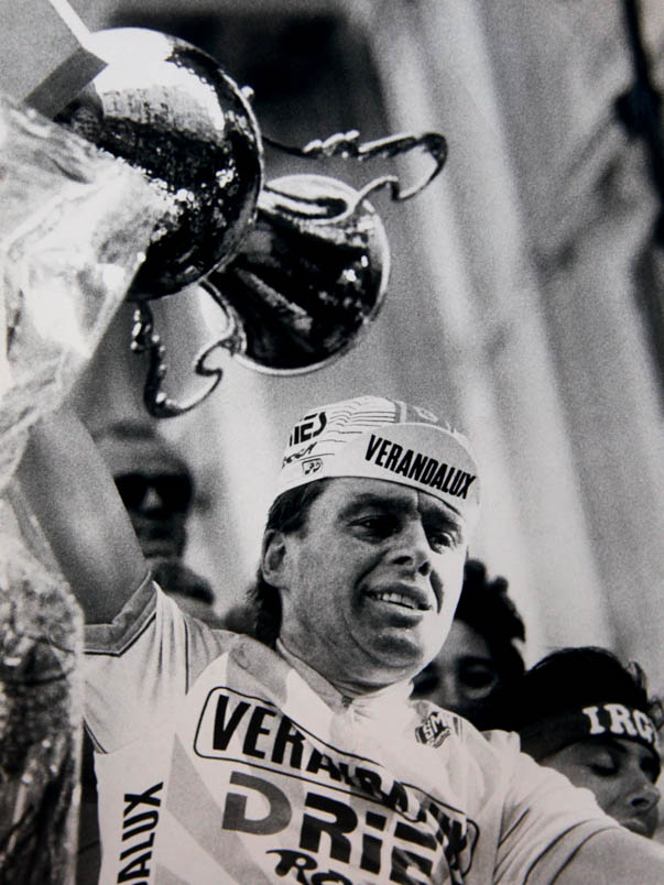 There stands a winner! Hennie Kuiper lifts the trophy of Milan-Sanremo