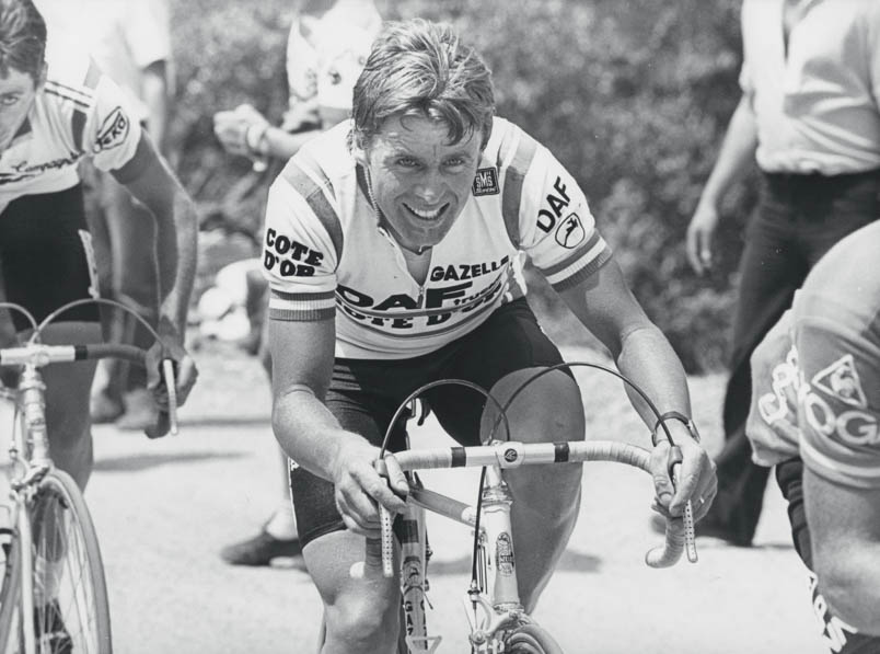 The transition from successful Grand Tour rider to successful Classics king is also visible in the Tour de France of 1981, although Hennie Kuiper continues to take his profession seriously. It radiates from his face.