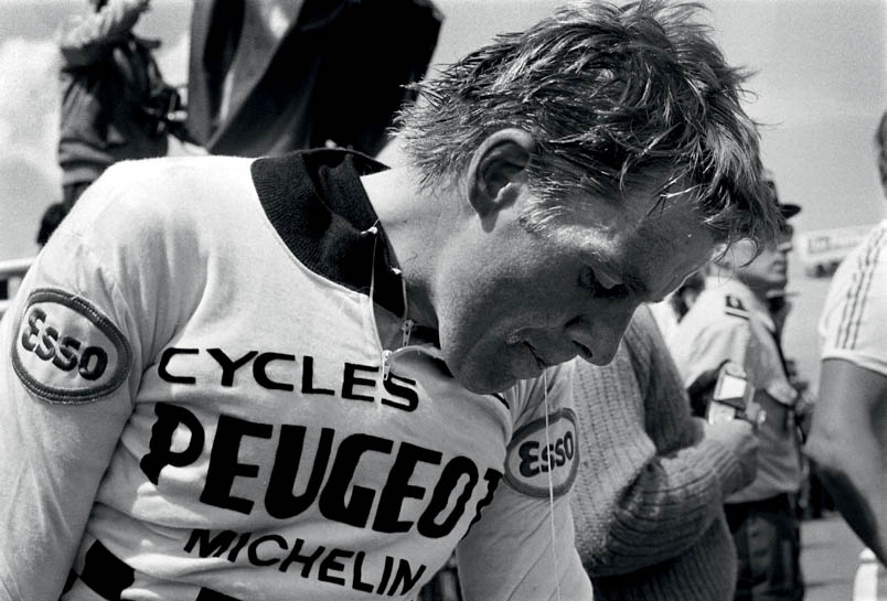 In Prapoutel, Hennie Kuiper has temporarily lost his second place in the standings. He loses over two and a half minutes to Zoetemelk's yellow jersey and almost two minutes to closest rival Raymond Martin, who jumps ahead of him in the standings.