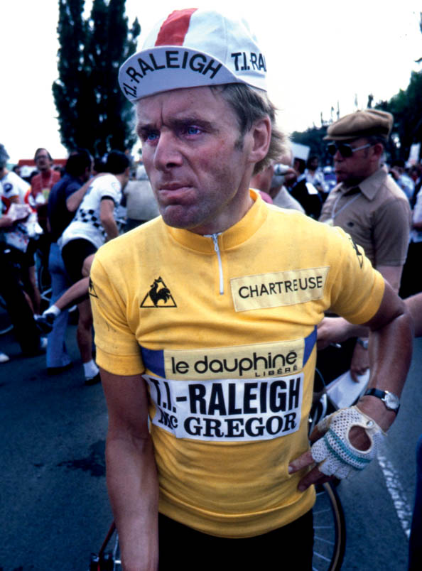 In het Critérium du Dauphiné Libéré 1978 mag Hennie Kuiper op 29 mei na de proloog over 8 kilometer in Thonon-les-Bains de gele leiderstrui aantrekken